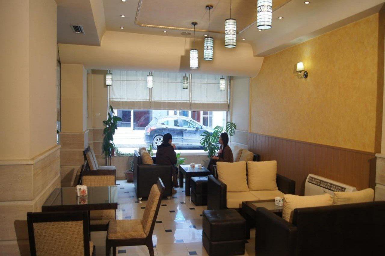 地拉那布里斯都酒店 外观 照片