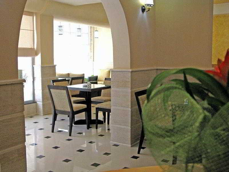 地拉那布里斯都酒店 外观 照片
